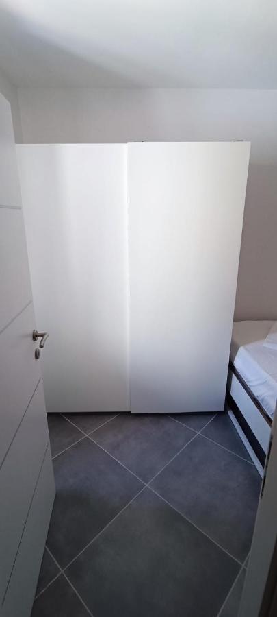 Apartment Tena Novalja Kültér fotó
