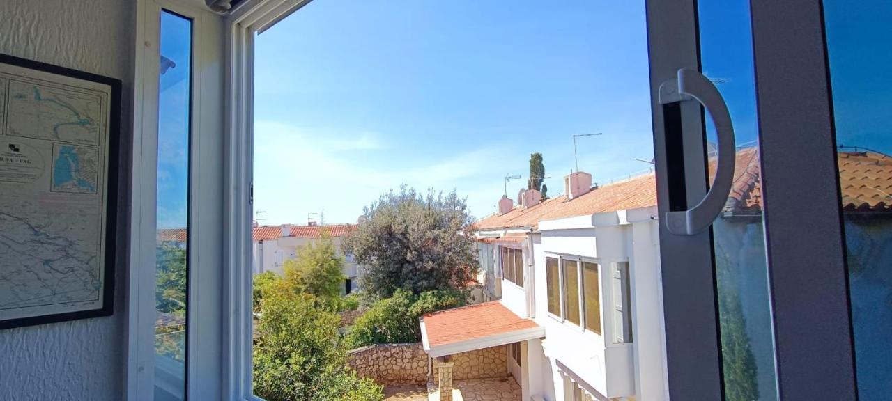 Apartment Tena Novalja Kültér fotó